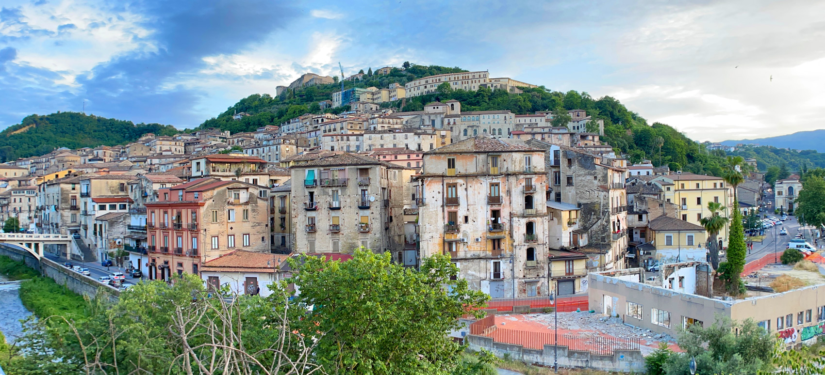 Una panoramica della Città Storica di Cosenza abbandonata dalla politica locale