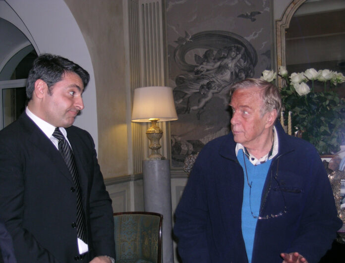 Fabio Gallo con Franco Zeffirelli in una pausa di lavoro