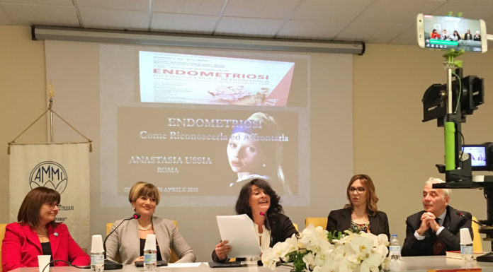 Endometriosi. E’ legge regionale in Calabria. Movimento NOI ringrazia l’Avv. Giuseppe Giudiceandrea Il tavolo dei relatori con la Dott.ssa Anastasia Ussia endometriosi