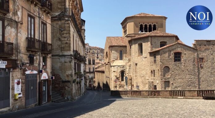 ZTL – Cosenza Centro Storico: muore tutto. 240″ di Solitudine