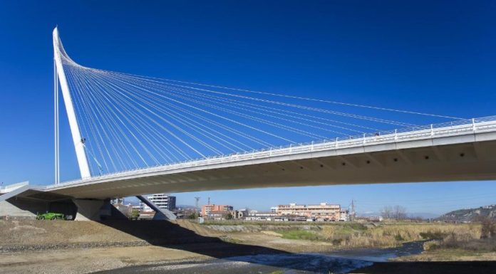 Caso Corrado (M5S): Mario Occhiuto pubblichi le autorizzazioni Ponte di Calatrava di Cosenza - foto rete