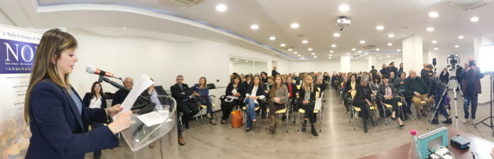 Eleonora Cafiero - candidata a Sindaco della Città di Rende nel corso della presentazione del programma elettorale