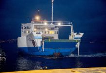 Messina: il Sindaco De Luca riporta a scuola i suoi colleghi. Coronavirus, il sindaco di Messina De Luca blocca il porto.