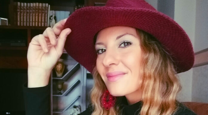 Dal mondo della Letteratura, Lidia Apa: Votiamo il Movimento NOI. Investiamo sul futuro La poetessa Lidia Apa