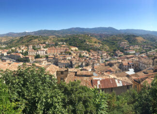 Al Centro di Alta Competenza CONNESSIONI i consiglieri Alimena e D’Antonio incontrano il futuro Panoramica della Città Storica di Cosenza