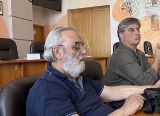 Eduardo Tarsia in Commissione Cultura. Fabio Gallo: nell’Atene della Calabria i teatri non chiudono, aprono. Da sx: il Regista Eduardo Tarsia con Domenico Frammartino Presidente della Commissione Cultura del Comune di Cosenza