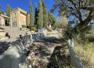 Cimitero di Cosenza, Movimento NOI: bare stipate per settimane, strada pericolante e abbandono. Cimitero di Cosenza